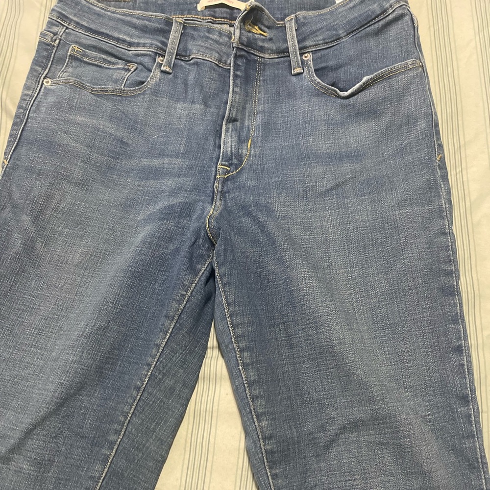 Levi’s Midrise skinny jeans size 10